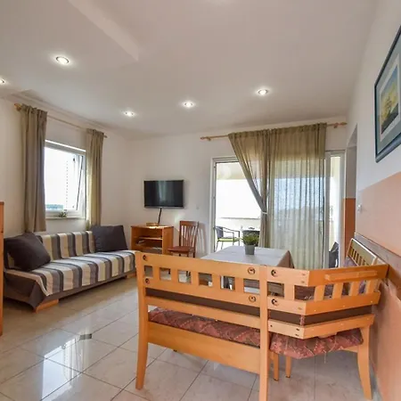 Apartment Lidija