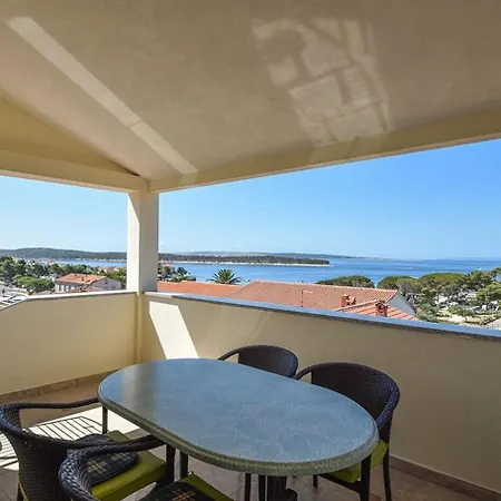 Lidija Apartment Banjol